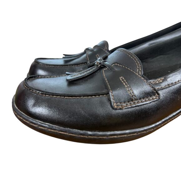 Clarks Ashland Bubble Slip On Black Leather Women Tassel Loafer Comfort Shoes 11 - Picture 8 of 15